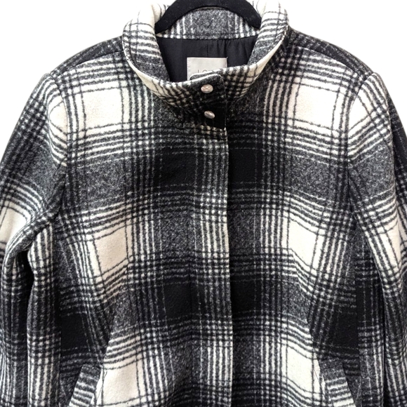 {FLAW} Lane Bryant Black and White Plaid Funnel Neck Pea Car Wool Blend Coat (M) - Picture 6 of 11